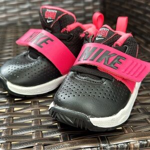 Nike Kids Black and Pink Sneakers